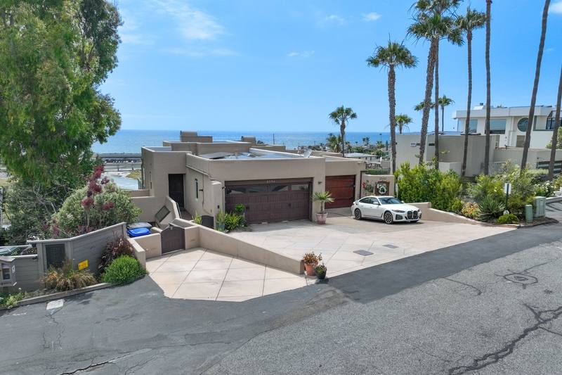 Apartment for rent at 2594 Montgomery Ave, Cardiff By the Sea, CA 92007
