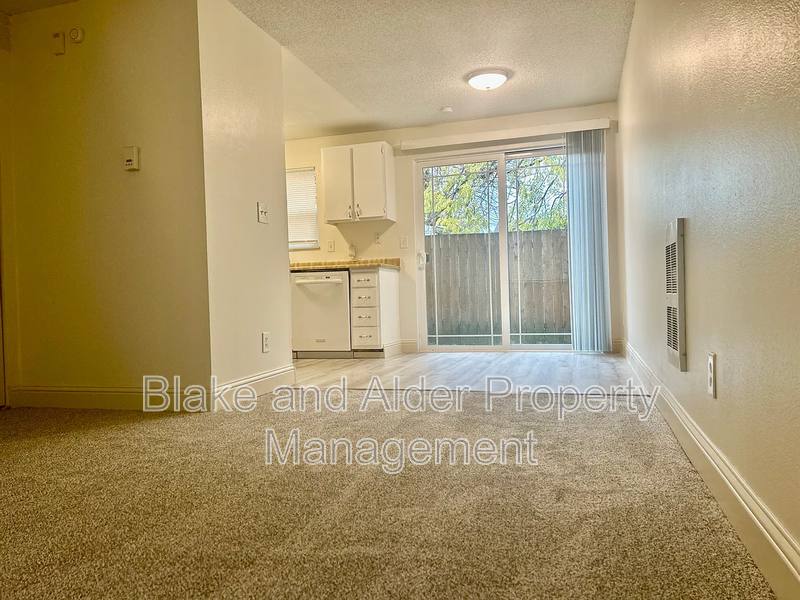 Townhouse for rent at 4103 NE Killingsworth St, Portland, OR 97211