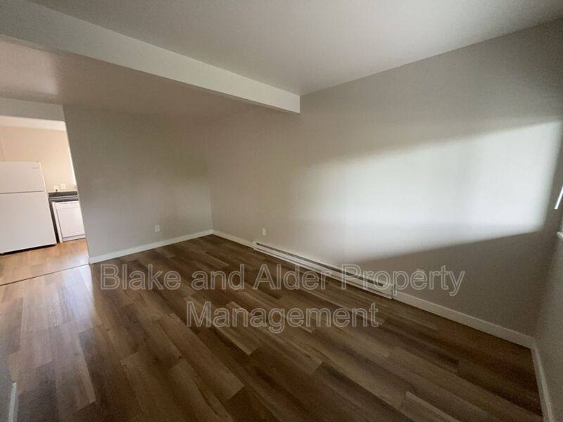Apartment for rent at 5950 SW Hall Blvd #211, Beaverton, OR 97005