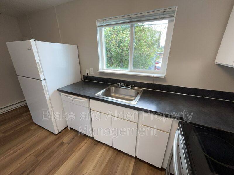 Apartment for rent at 5950 SW Hall Blvd #211, Beaverton, OR 97005