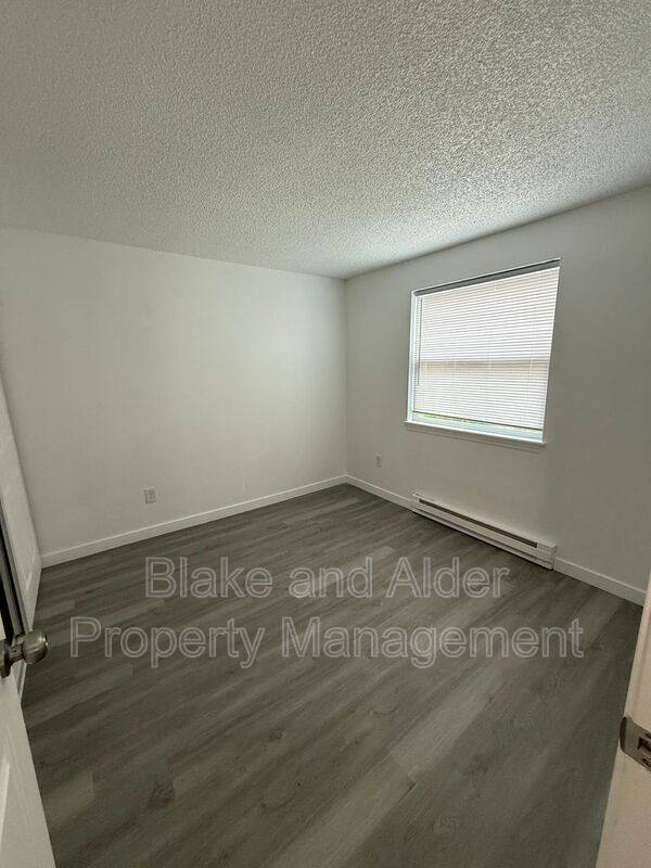 Apartment for rent at 3805 NE 152nd Ave, Portland, OR 97230