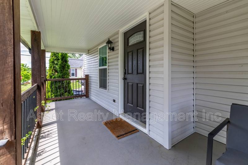House for rent at 301 E Quincy Ave, Knoxville, TN 37917