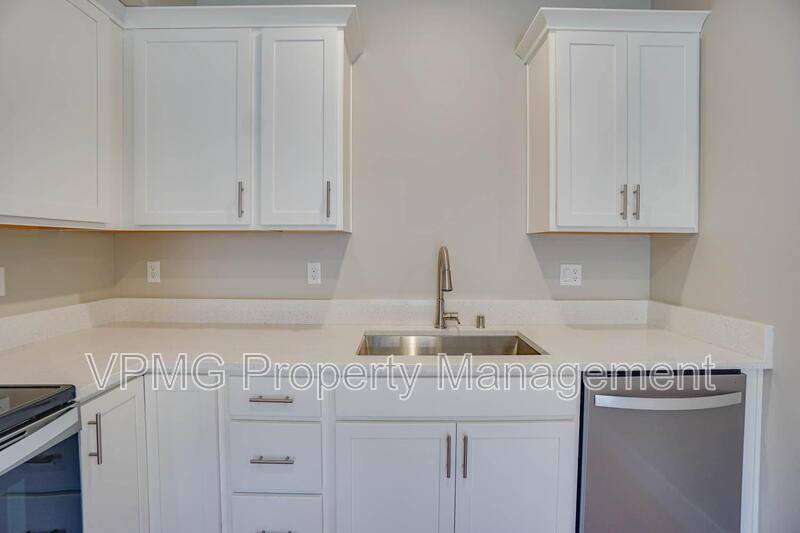 Townhouse for rent at 2347 E Otter Loop #A, La Center, WA 98629
