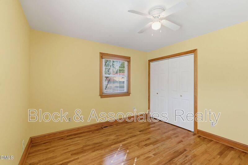 House for rent at 1200 Boxwood Lane, Apex, NC 27502