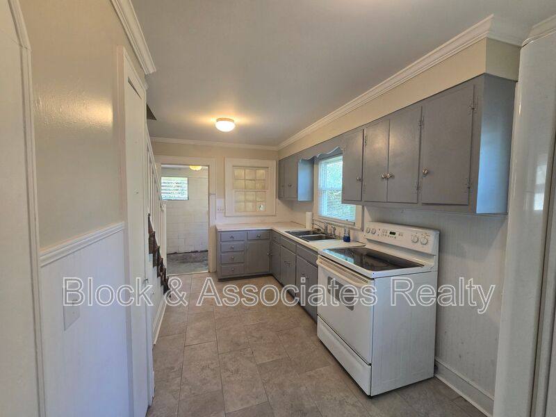 House for rent at 330 Stratford Rd, High Point, NC 27263