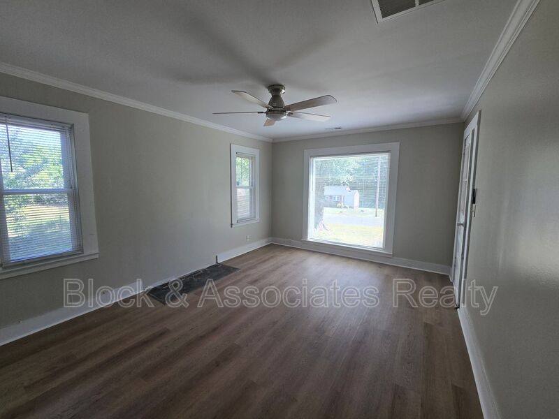 House for rent at 330 Stratford Rd, High Point, NC 27263