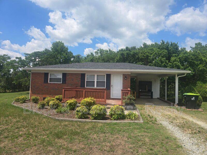 House for rent at 4665 Peace Rd, Trinity, NC 27370