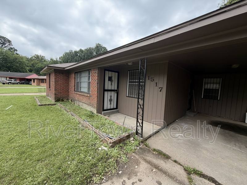 House for rent at 1517 Baxter Ave, Memphis, TN 38127