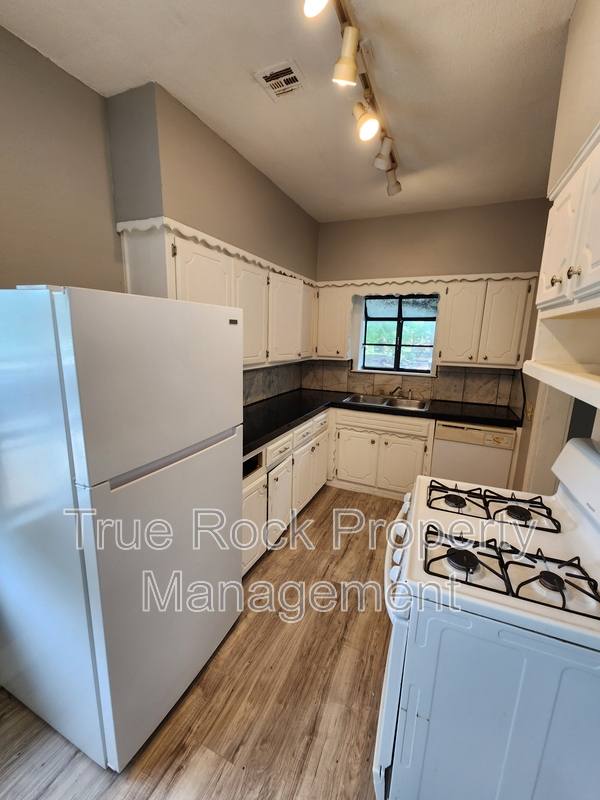 House for rent at 430 W 10th St, Ada, OK 74820