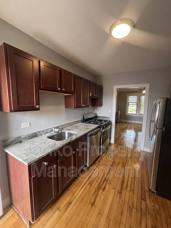 Apartment for rent at 2907 W 56th St #2, Chicago, IL 60629