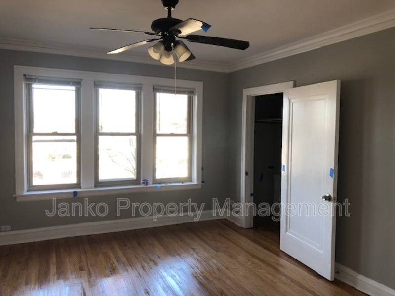 Apartment for rent at 2907 W 56th St #2, Chicago, IL 60629