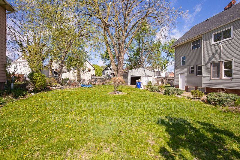 Apartment for rent at 3486 W 60 St #DOWN, Cleveland, OH 44102