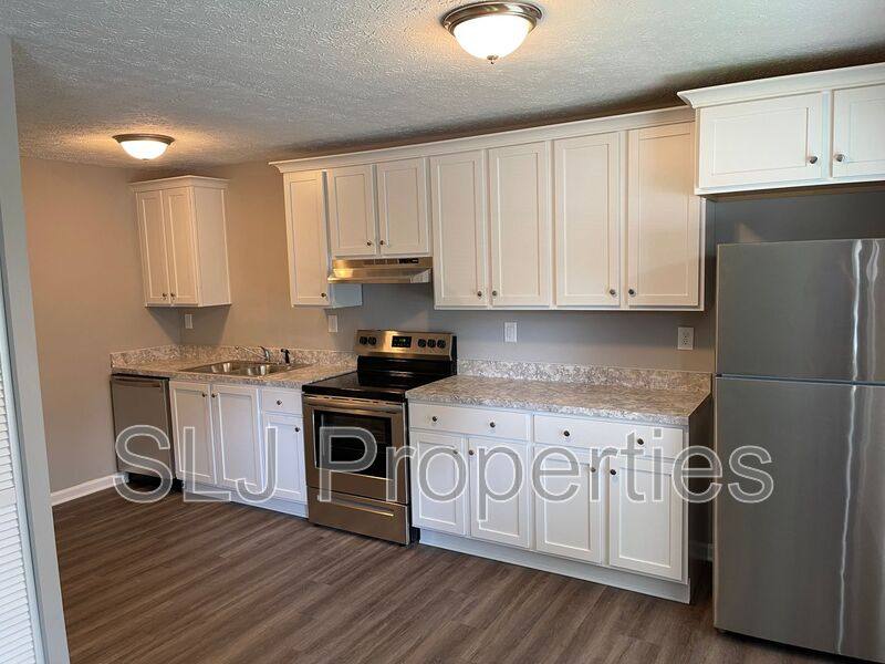 Apartment for rent at 614 E Chestnut #3, Jeffersonville, IN 47130
