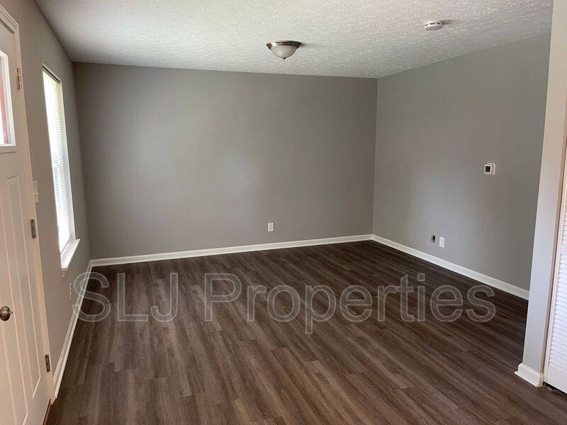 Apartment for rent at 614 E Chestnut #3, Jeffersonville, IN 47130