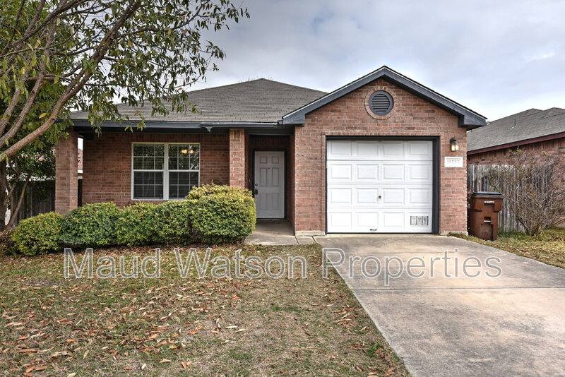House for rent at 10727 N Shaenrdige, San Antonio, TX 78254