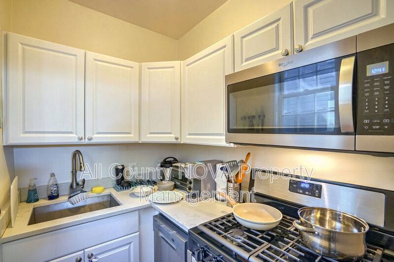 Townhouse for rent at 1224 Prince St #1, Alexandria, VA 22314