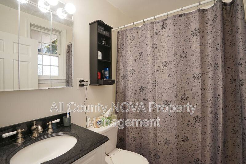 Townhouse for rent at 1224 Prince St #1, Alexandria, VA 22314