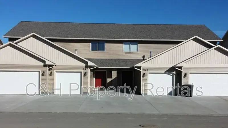 Townhouse for rent at 629 Presidents Place #1, Billings, MT 59105