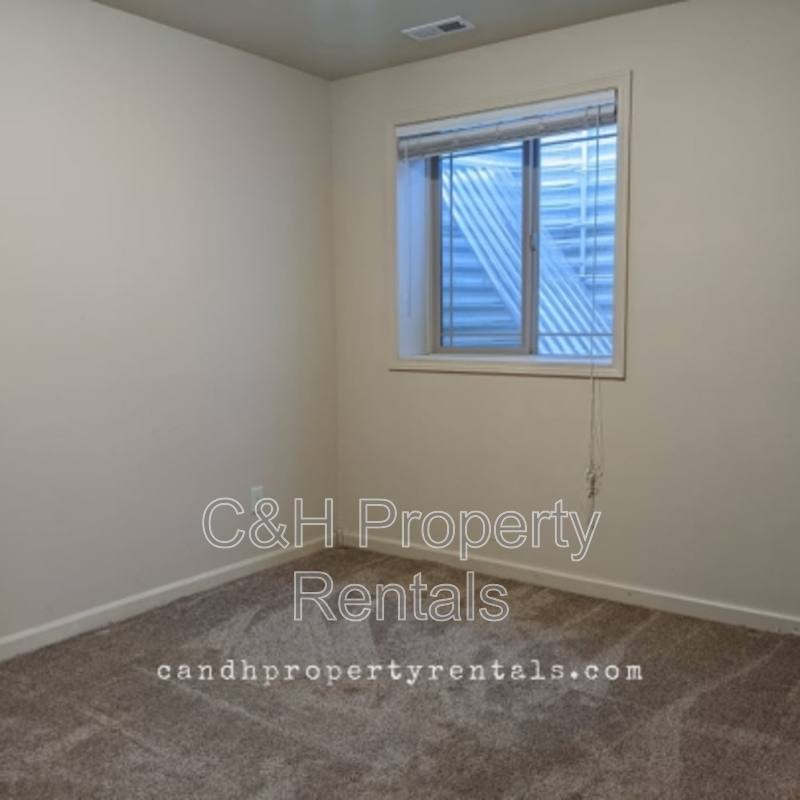 Townhouse for rent at 629 Presidents Place #1, Billings, MT 59105