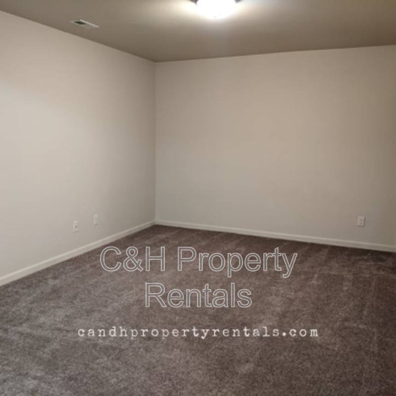 Townhouse for rent at 629 Presidents Place #1, Billings, MT 59105
