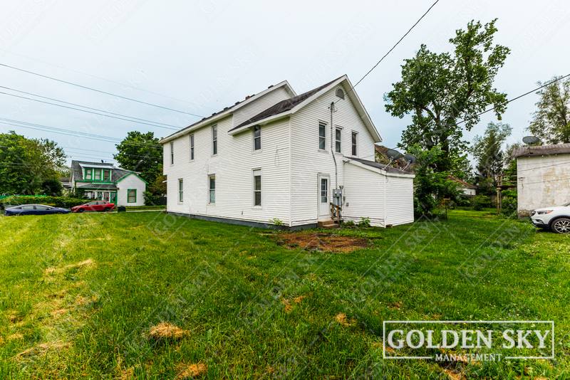 Townhouse for rent at 717 N Mulberry St - Na #2, Muncie, IN 47305