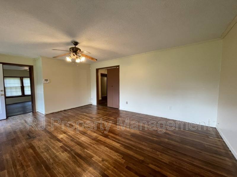 House for rent at 3831 Egypt Central Rd, Memphis, TN 38128