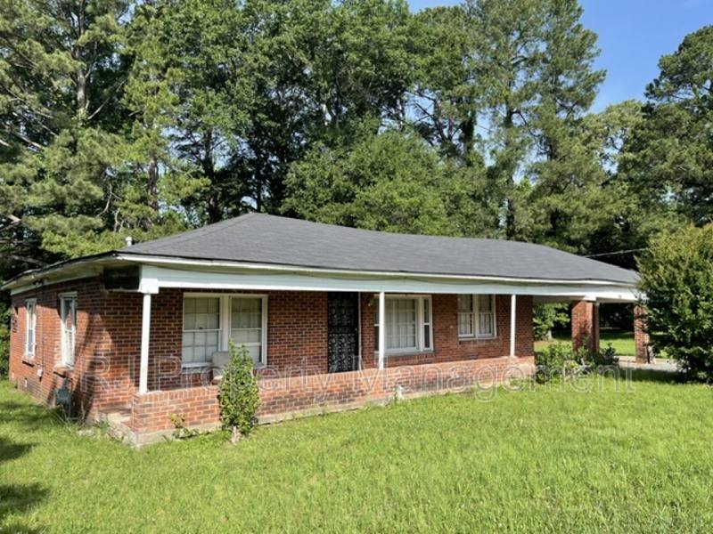 House for rent at 3831 Egypt Central Rd, Memphis, TN 38128