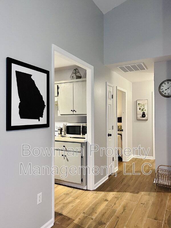 House for rent at 255 Camelot Dr, Athens, GA 30606