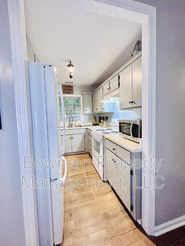 House for rent at 255 Camelot Dr, Athens, GA 30606