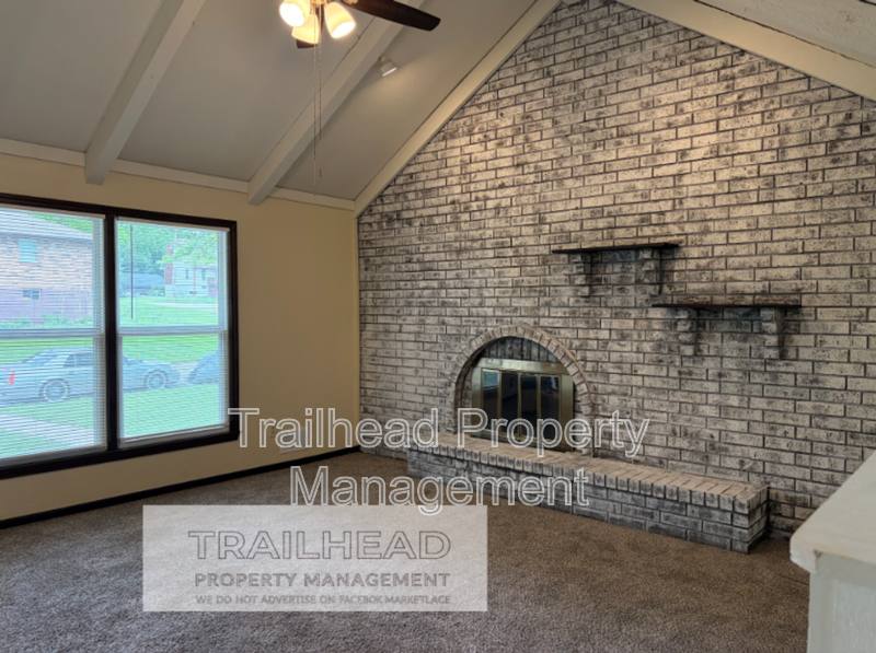 House for rent at 1003 NW 12th St, Blue Springs, MO 64015