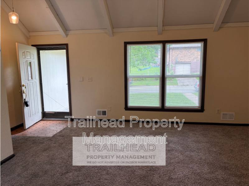 House for rent at 1003 NW 12th St, Blue Springs, MO 64015