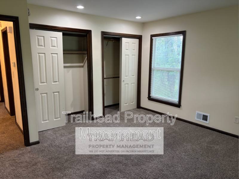 House for rent at 1003 NW 12th St, Blue Springs, MO 64015