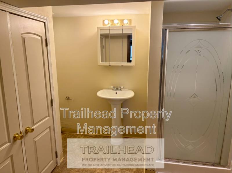 House for rent at 1003 NW 12th St, Blue Springs, MO 64015