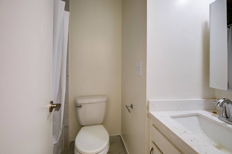 Apartment for rent at 5452 Corteen Place #18, Valley Village, CA 91607
