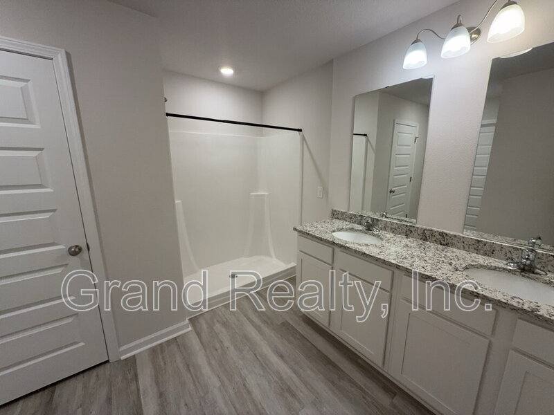 House for rent at 9330 Tara Circle, Milton, FL 32583