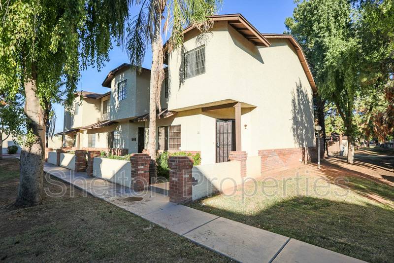 Townhouse for rent at 170 E Guadalupe Rd #161, Gilbert, AZ 85234