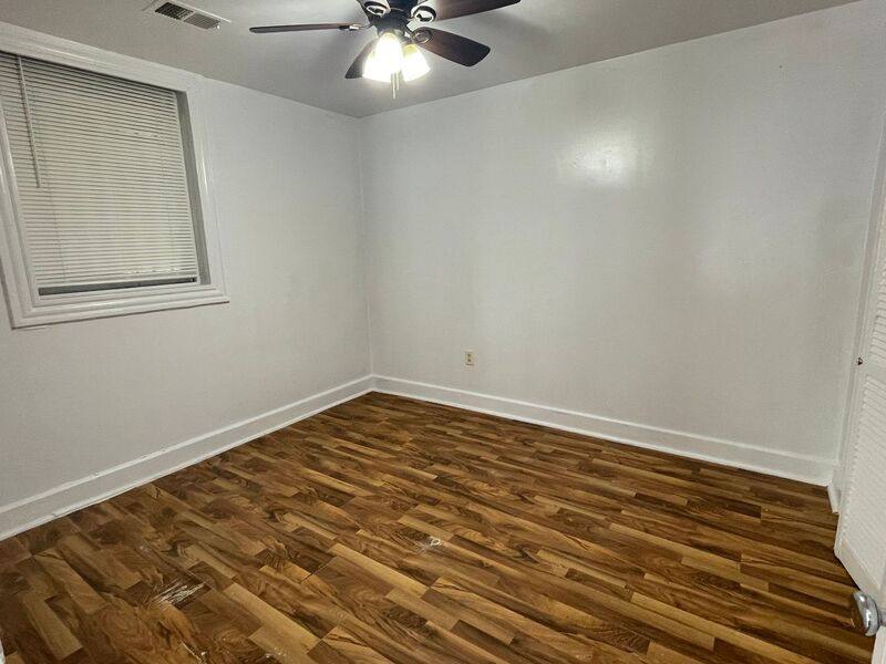 Apartment for rent at 2500 N Sawyer #1R, Chicago, IL 60647
