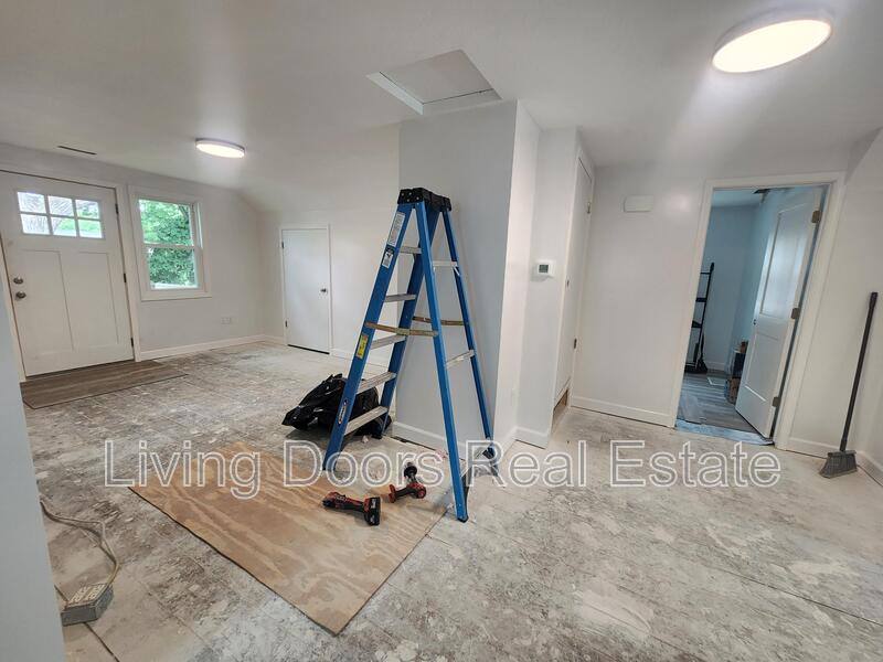 Apartment for rent at 3868 Steele Ave, Lincoln, NE 68510