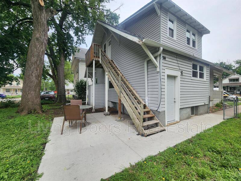 Apartment for rent at 3868 Steele Ave, Lincoln, NE 68510