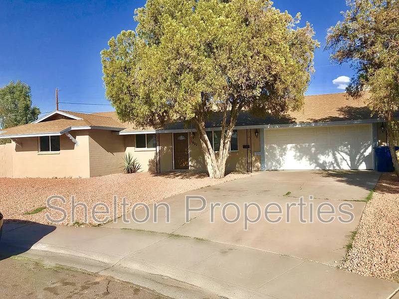 House for rent at 1421 S Roberts Rd, Tempe, AZ 85281