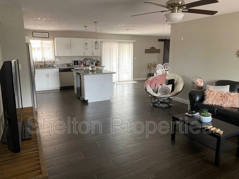 House for rent at 1421 S Roberts Rd, Tempe, AZ 85281