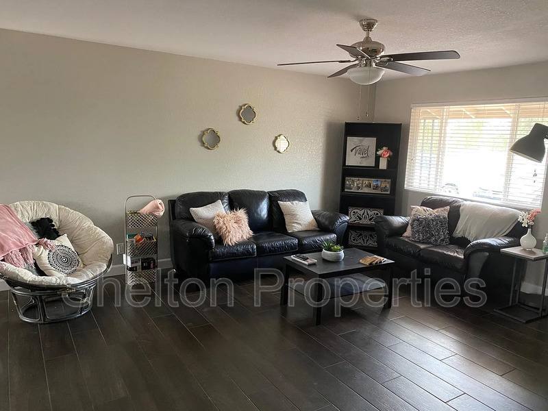 House for rent at 1421 S Roberts Rd, Tempe, AZ 85281