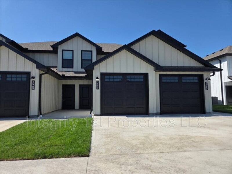 Townhouse for rent at 356C SE 85th Rd #85, Warrensburg, MO 64093