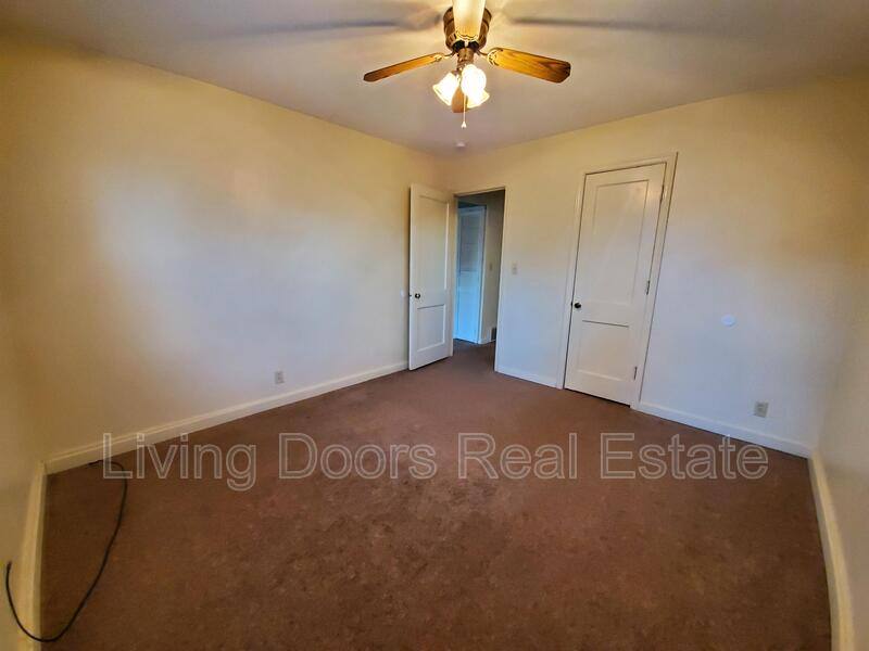 Apartment for rent at 323 S 47th St, Lincoln, NE 68510