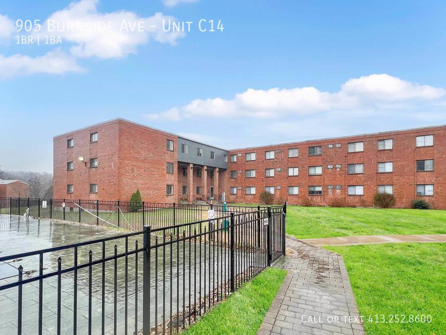 Apartment for rent at 905 Burnside Ave, East Hartford, CT 06108