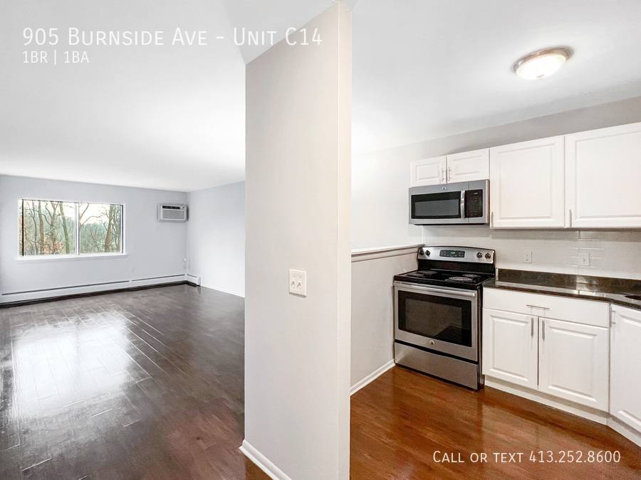 Apartment for rent at 905 Burnside Ave, East Hartford, CT 06108