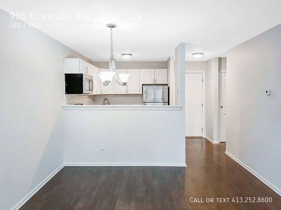 Apartment for rent at 905 Burnside Ave, East Hartford, CT 06108
