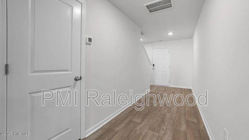 House for rent at 286 Palm Dr, Sanford, NC 27332