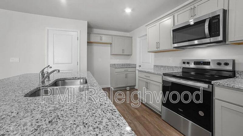 House for rent at 286 Palm Dr, Sanford, NC 27332