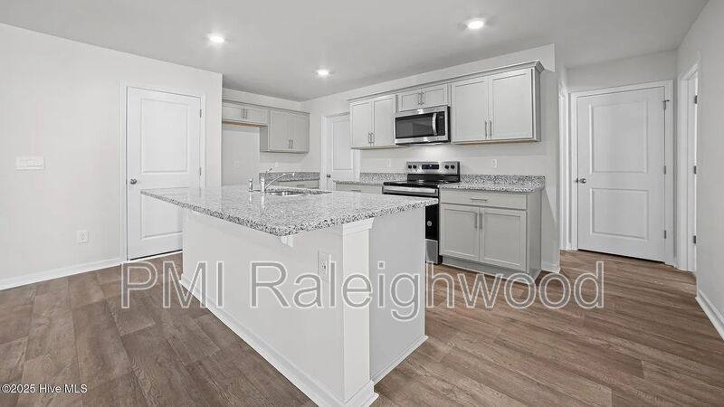House for rent at 286 Palm Dr, Sanford, NC 27332